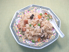 緑茶の中華風炊き込みご飯