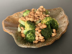 ブロッコリーの大豆ドレッシングサラダ