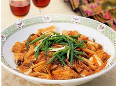 厚揚げの辛味あんかけ