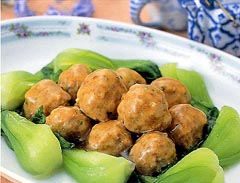 肉団子のチンゲン菜添え