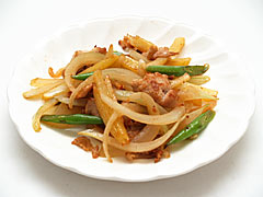 豚肉とじゃがいもの炒め物