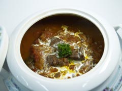 牛バラ肉の赤ワイン煮