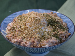 鮭フレークのヘルシー丼