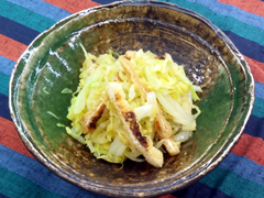キャベツと油揚げの辛子あえ