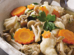 やまいもだんごときのこの鍋